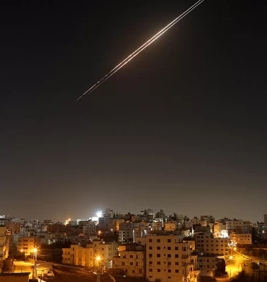 İran'dan İsrail'e misilleme!