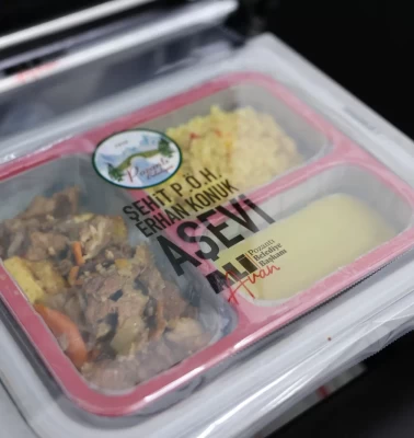 Pozantı Belediyesi’nden ayda 3 bin 600 sıcak yemek