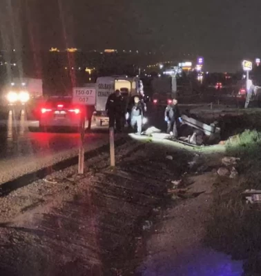 Ankara'da kontrolü kaybeden araç takla attı