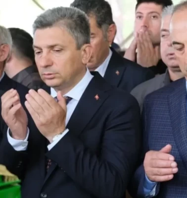 İş insanı Aydın Çavuşoğlu dualarla son yolculuğuna uğurlandı: Vasiyeti yerine getirilecek