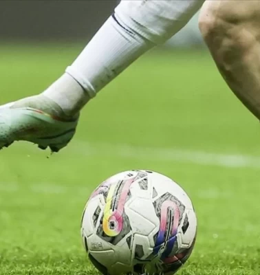 Futbolda dev Cumartesi: Üç büyükler aynı saatte sahada