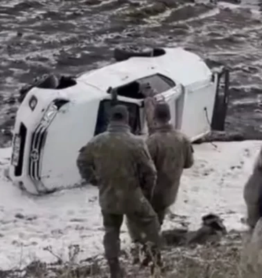 Ardahan'da askeri araç devrildi