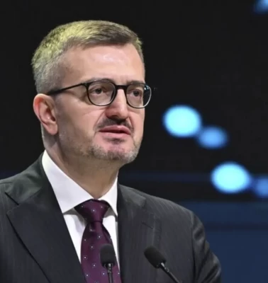 Burhanettin Duran’dan İstanbul’un Fethinin 573. yılına özel mesaj