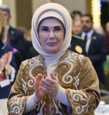 Emine Erdoğan'dan genç sanatçılara 19 Mayıs tebriki: Çocuklarımızla büyük bir gurur duyuyorum