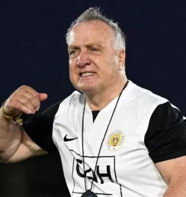 Dick Advocaat yeniden Curaçao Milli Takımı’nın başında