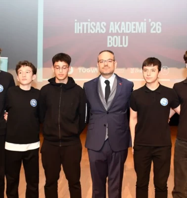 İletişim Başkan Yardımcısı Şahin’den gençlere dezenformasyon uyarısı