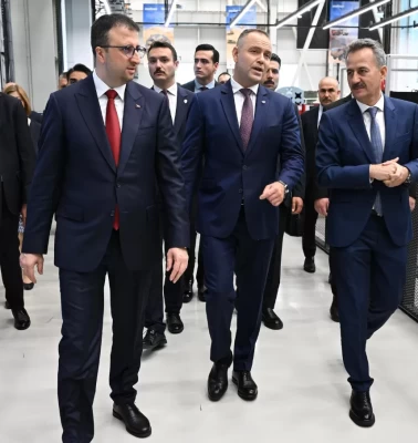 Polonya Cumhurbaşkanı Nawrocki, ASELSAN Gölbaşı Tesisleri'ni ziyaret etti