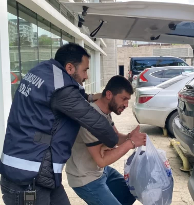 Samsun'da içki içerken annesiyle tartışan genç tutuklandı!