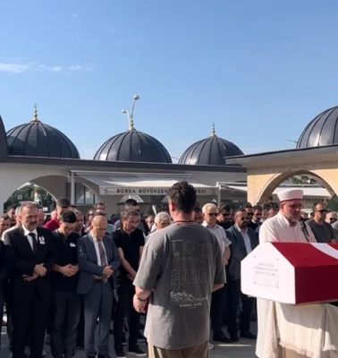 Duruşma sırasında yaşamını yitiren Savcı Ayhan Uyumaz son yolculuğuna uğurlandı