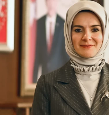 Bakan Göktaş’tan dijital kuşatmaya karşı 'aile şefkati' vurgusu: Evlatlarımızı algoritmaların insafına bırakamayız