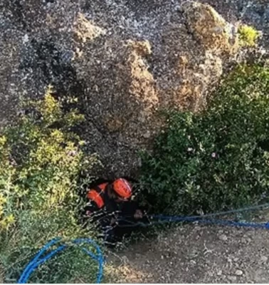 Çorum'da mağarada mahsur kalan kişiyi kurtarma çalışmaları yeniden başladı
