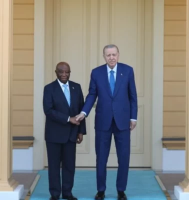 Cumhurbaşkanı Erdoğan, Liberya Cumhurbaşkanı Boakai’yi Vahdettin Köşkü’nde ağırladı