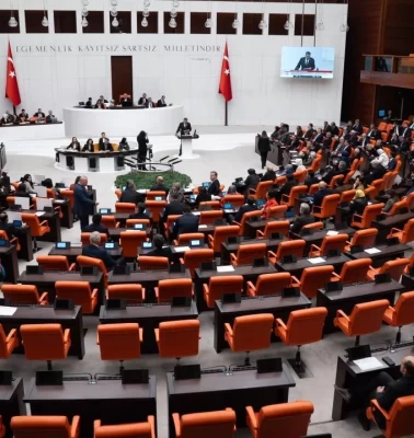 Meclis'te tarihi mesai başlıyor! Gündemde Yargı Paketi, emekli düzenlemesi ve 15 Temmuz var