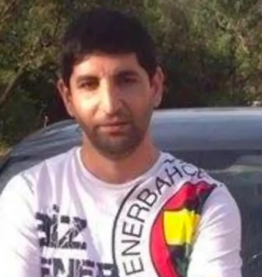 Yangına müdahale eden itfaiyeci aracın altında kalarak can verdi
