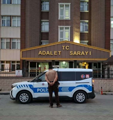 Bafra'da 4'üncü kattan düşen genç kadın hayatını kaybetti: 2 tutuklama