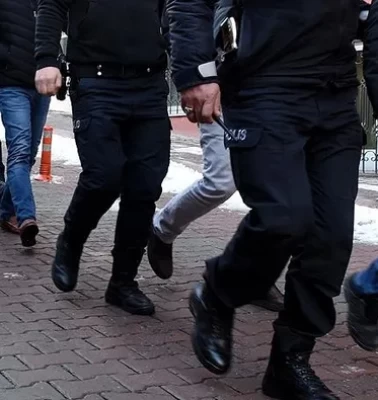 Jandarma ve polisten dev operasyon! 4 suç çetesi çökertildi
