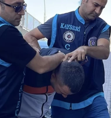 Kayseri'de tartıştığı kişiyi bıçaklayarak öldüren zanlı tutuklandı