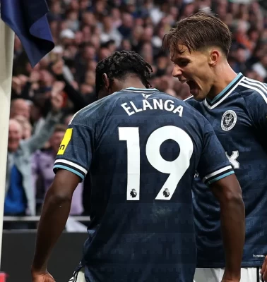 Newcastle United, Tottenham'ı deplasmanda devirdi