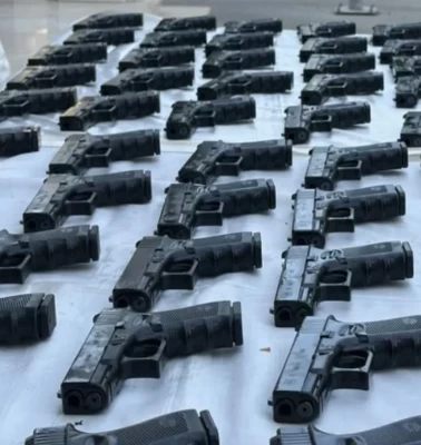 100 ruhsatsız tabanca ele geçirildi