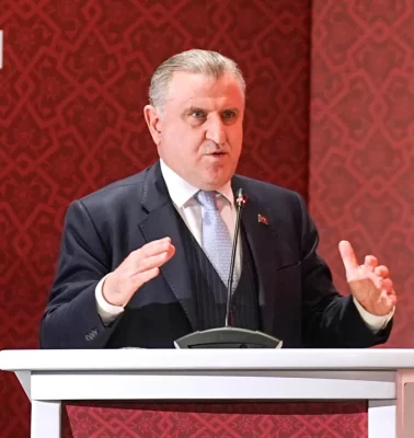 Bakan Bak'tan Süper Lig mesajı