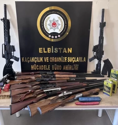 Elbistan’da iki ayrı operasyon: Plastik patlayıcı, tüfek ve mühimmat ele geçirildi