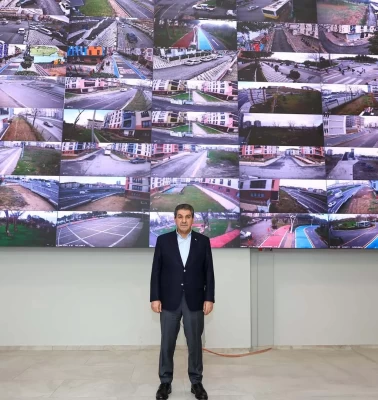 Esenler’de okullar 7/24 kamerada! 70 okul tek merkezden izlenecek
