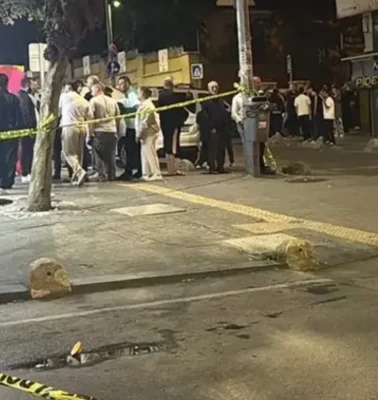 Esenler’de bıçaklı şüpheliye polis müdahalesi! Silahla etkisiz hale getirildi