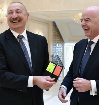 Aliyev, FIFA Başkanı Infantino'yu Bakü'de kabul etti