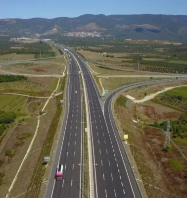TEM, Aydın-Denizli ve Başkent hattı dahil onlarca noktada yol çalışmaları trafiği felç etti!