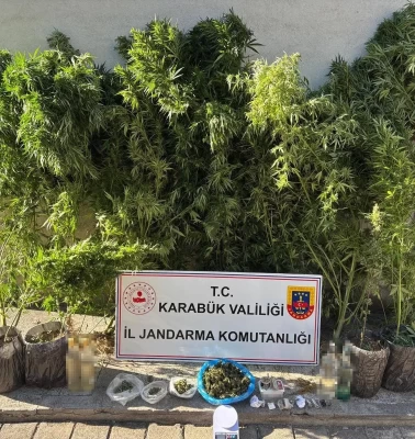 Karabük’te 3 ayrı operasyon: Uyuşturucu ve kaçak ürünler ele geçirildi