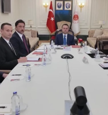 Bakan Gürlek, Yunan mevkidaşı Floridis ile görüştü