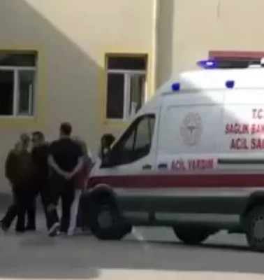 Edirne'de okulda çamaşır suyu alarmı! Öğrenciler hastaneye sevk edildi