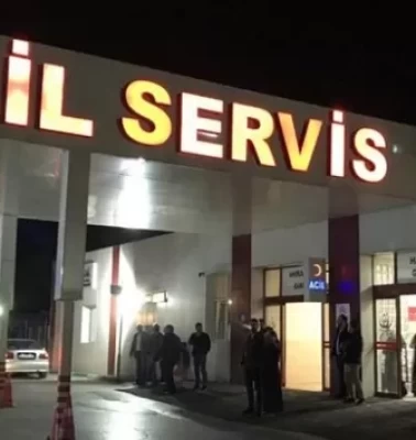 Düzce'de kontrolden çıkan traktör römorku devrildi