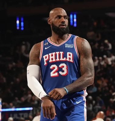 Trump'tan LeBron James'e milli marş tepkisi
