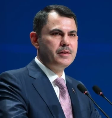 Bakan Kurum'dan İstanbul'da sel mesaisi