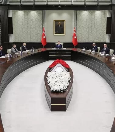 Kabine yarın toplanacak