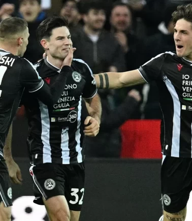 Serie A'da Napoli fırsat tepti