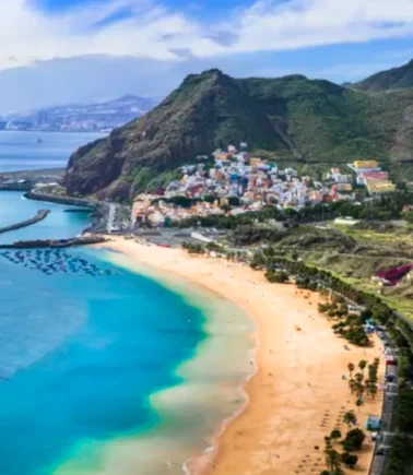 Tenerife’de gölette facia: Dev dalgalar 3 kişiyi öldürdü