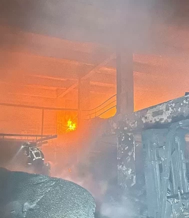 Uşak'ta fabrika yangını