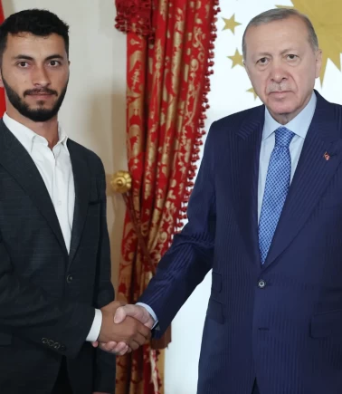 Cumhurbaşkanı Erdoğan, Oscar ödüllü Filistinli yönetmen Basel Adra'yı kabul etti