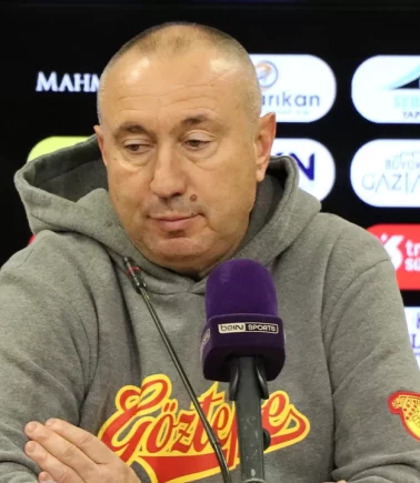 Stanimir Stoilov: “Futbolda önemli olan 3 puanı almak”