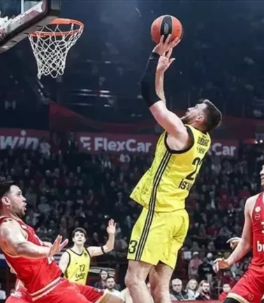 Yoğun yağış Olympiakos – Fenerbahçe Beko maçını vurdu!