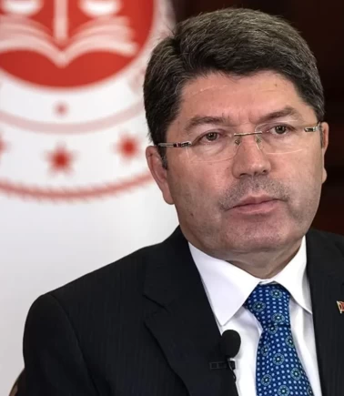 Bakan Tunç'tan 4.6'lık deprem sonrası 'geçmiş olsun' mesajı