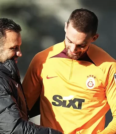 Galatasaray Berkan Kutlu ile yollarını ayırdı