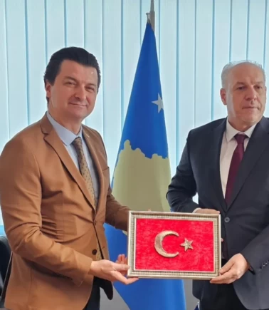 Türk siyasetçi Fikrim Damka Başbakan Yardımcısı oldu