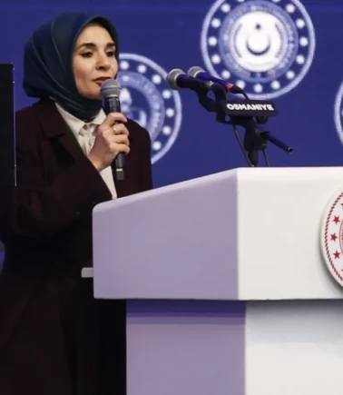 Göktaş: 'Deprem bölgesi küllerinden yeniden doğdu'