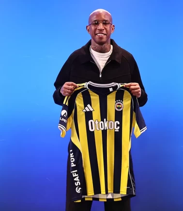Fenerbahçe'de Talisca'nın sözleşmesi 2 yıl daha uzatıldı