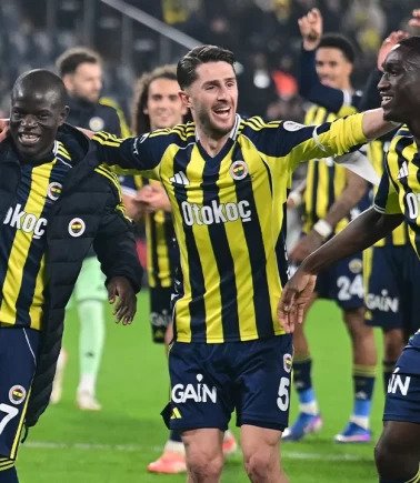 Fenerbahçe, Süper Lig'de seriyi sürdürdü
