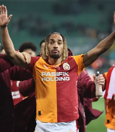Sacha Boey yeniden Galatasaray formasıyla sahadaydı