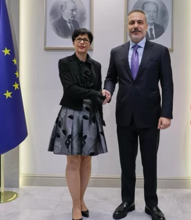 Bakan Fidan, Avrupa Komisyonu Komiseri Kos ile görüştü